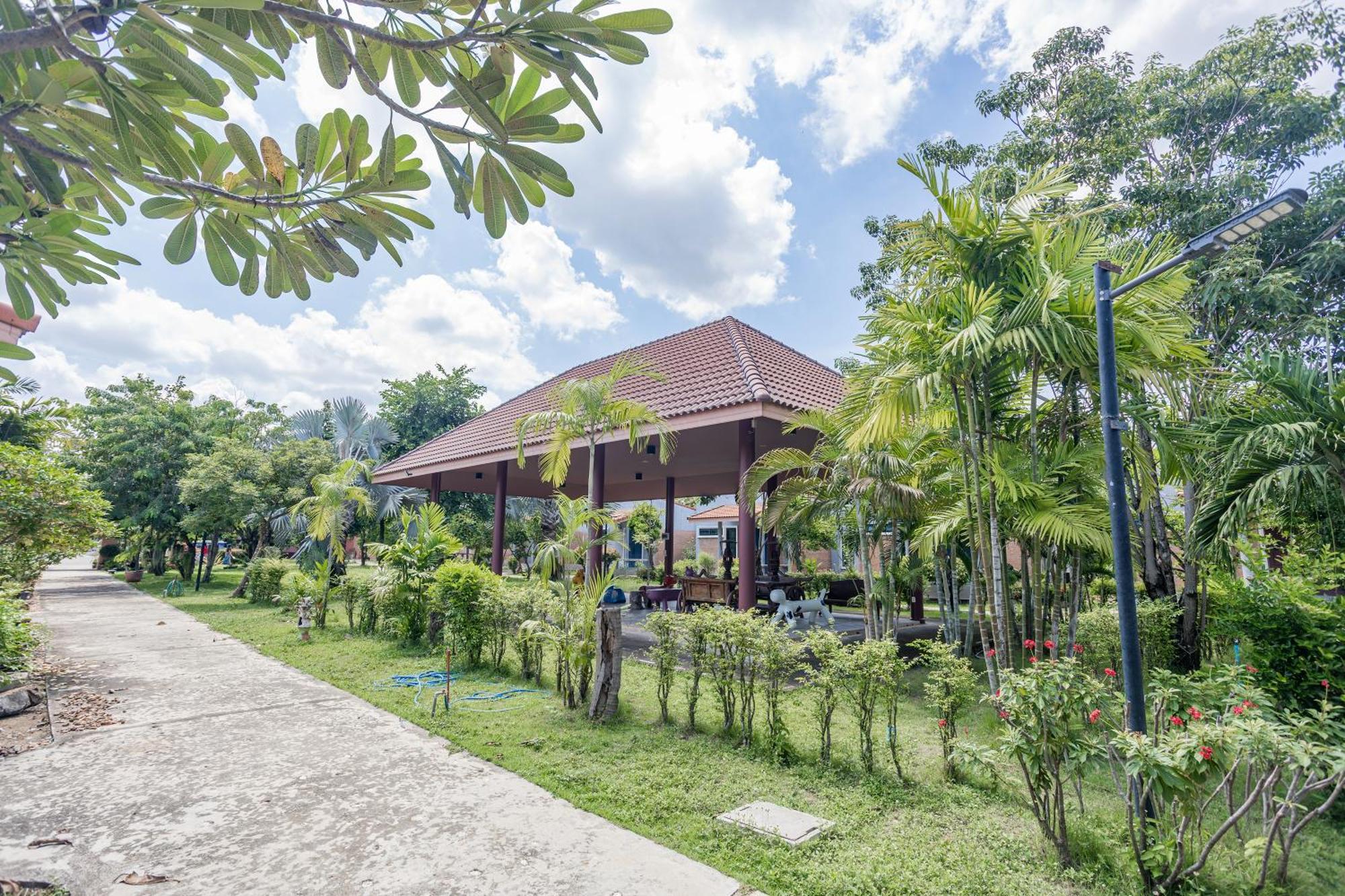 Busaya Resort & Cuisine Nakhon Pathom Zewnętrze zdjęcie
